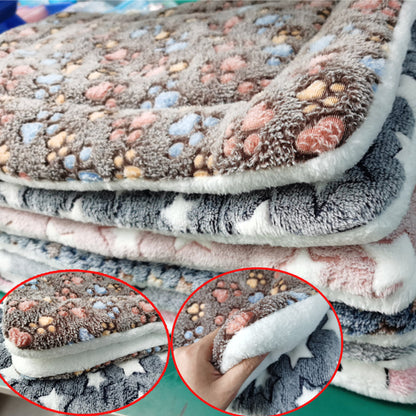 Cozy Soft Flannel Pet Blanket & Bed Mat - Thick Fleece Cushion for Dogs & Cats, Perfect for Home & Sofa!